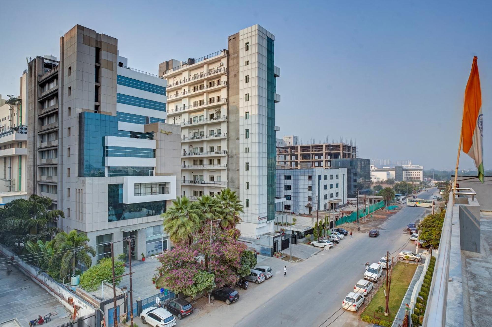 Hotel Noida Express المظهر الخارجي الصورة